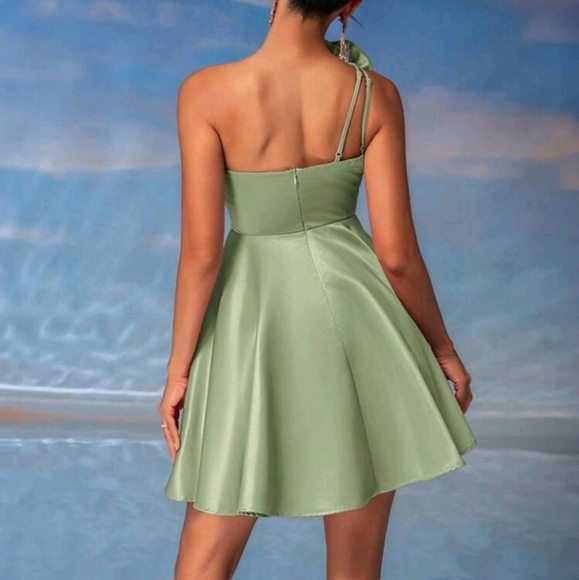 Elegant Luxurious Floral One-Shoulder Ruffle Mini Prom Dress, Party Dress - Picture 2 of 4